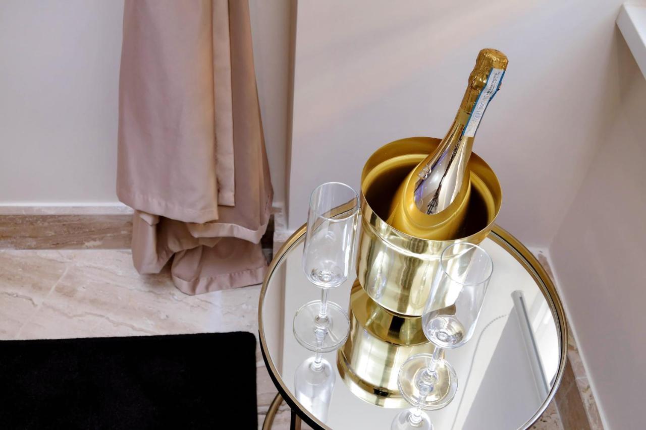 Trevi Diamond Luxury Suites & Jacuzzi Ρώμη Εξωτερικό φωτογραφία